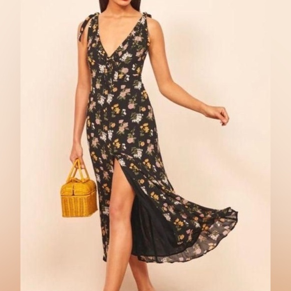 Reformation Harper midi dress in black floral print Size 4